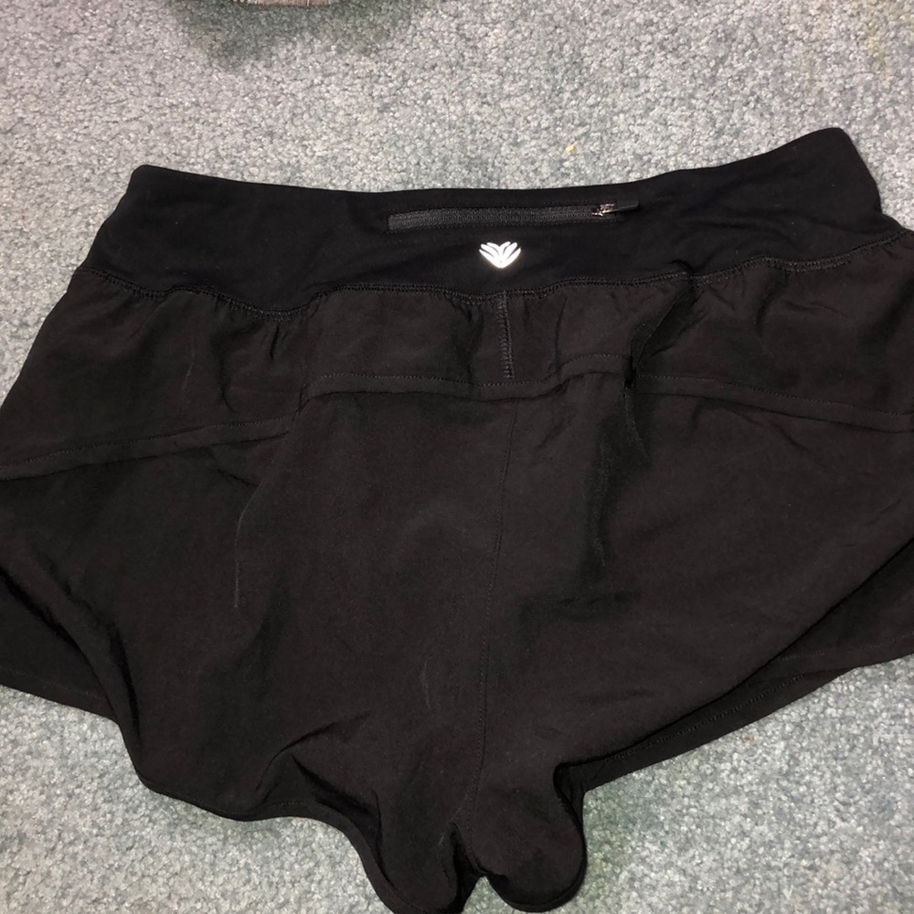 Black forever 21 athletic shorts